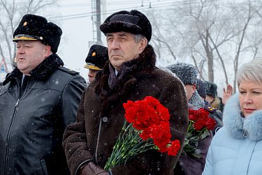 Слава защитникам Отечества!